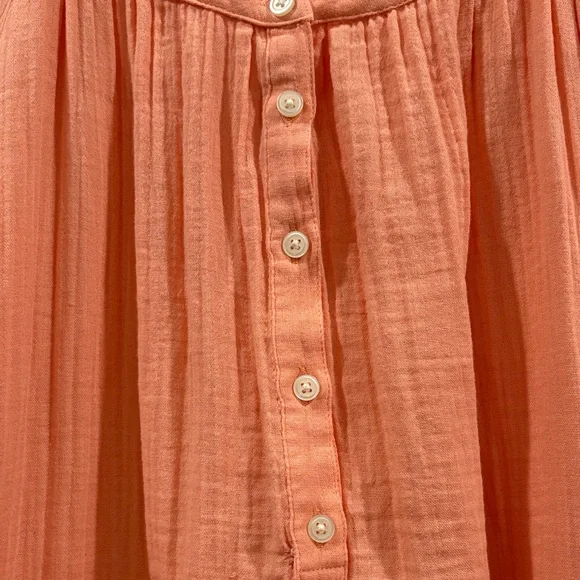🌸3/$15🌸 Gap Orange Button-Down Top - Picture 3 of 4